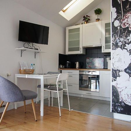 Timegoesslow Cozy Attic City Center Tychy Exterior foto